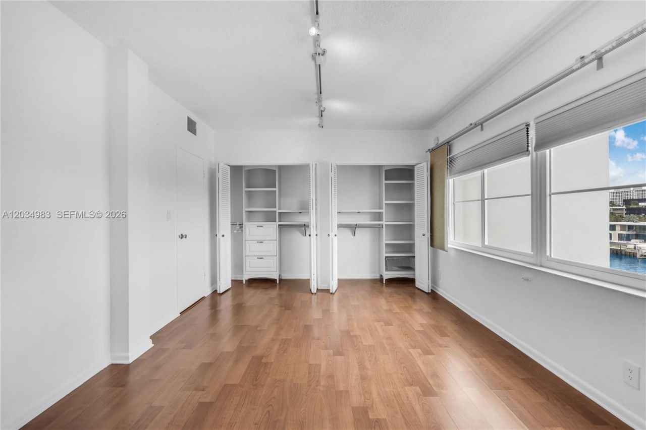 9381 E Bay Harbor Dr , Unit 504N, Bay Harbor Islands, FL 33154 Photo
