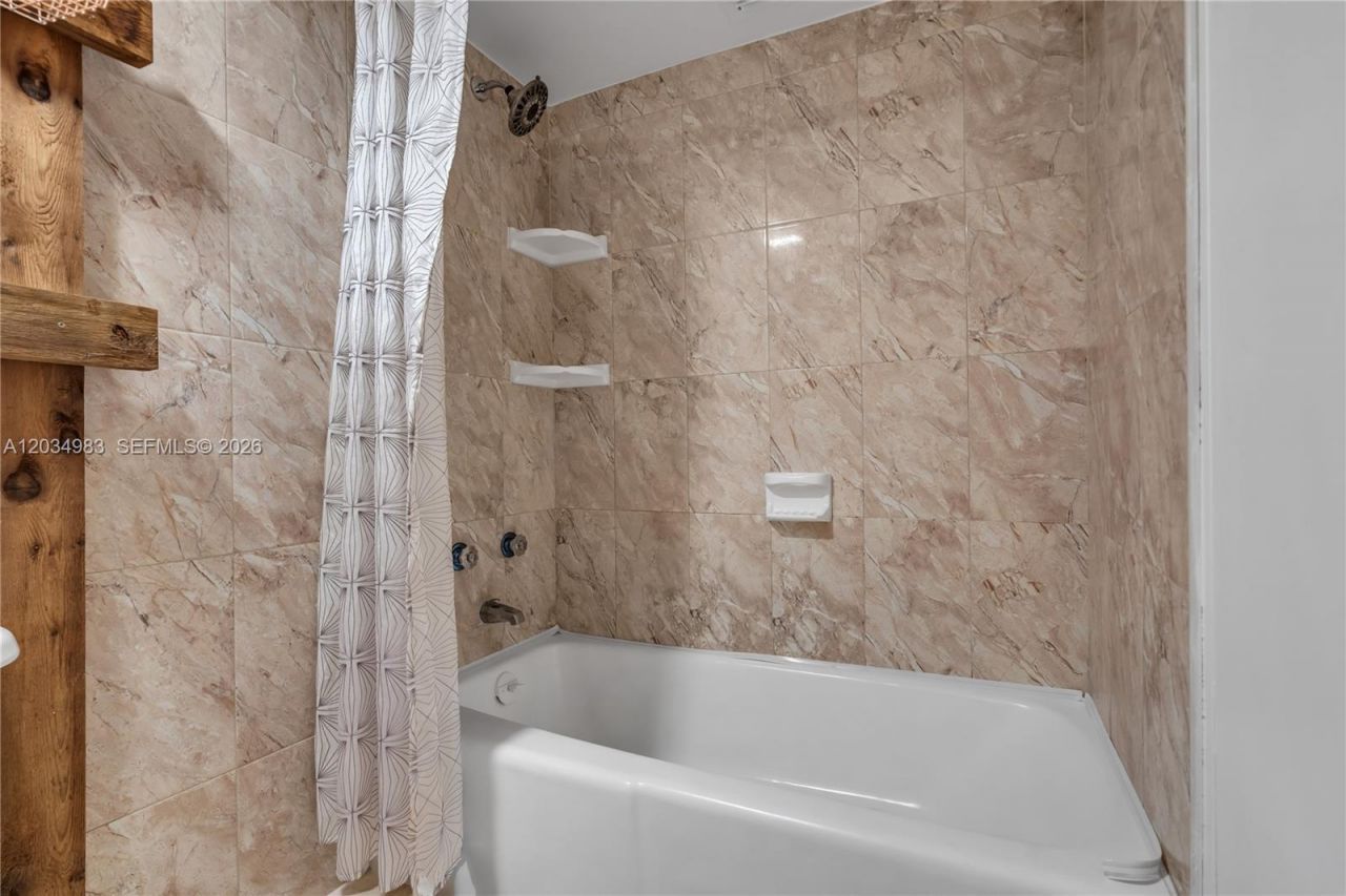 9381 E Bay Harbor Dr , Unit 504N, Bay Harbor Islands, FL 33154 Photo