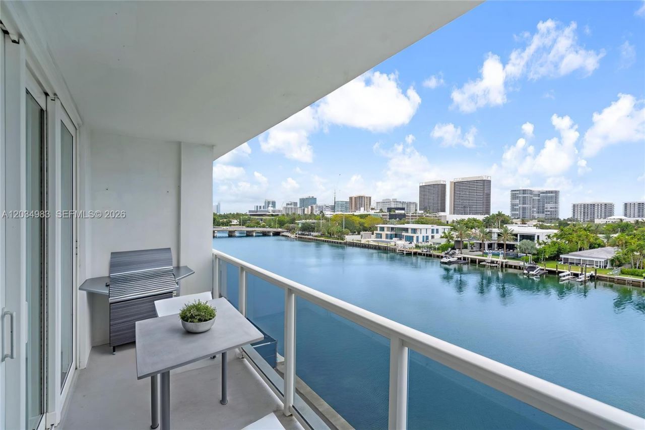 9381 E Bay Harbor Dr , Unit 504N, Bay Harbor Islands, FL 33154 Photo