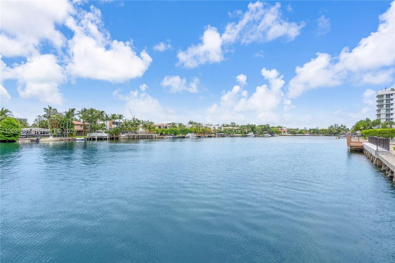 9381 E Bay Harbor Dr , Unit 504N, Bay Harbor Islands, FL 33154 Photo