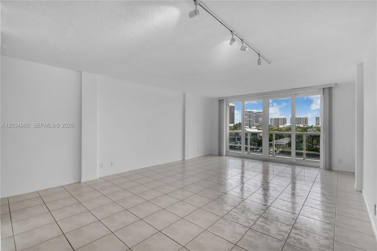 9381 E Bay Harbor Dr , Unit 504N, Bay Harbor Islands, FL 33154 Photo