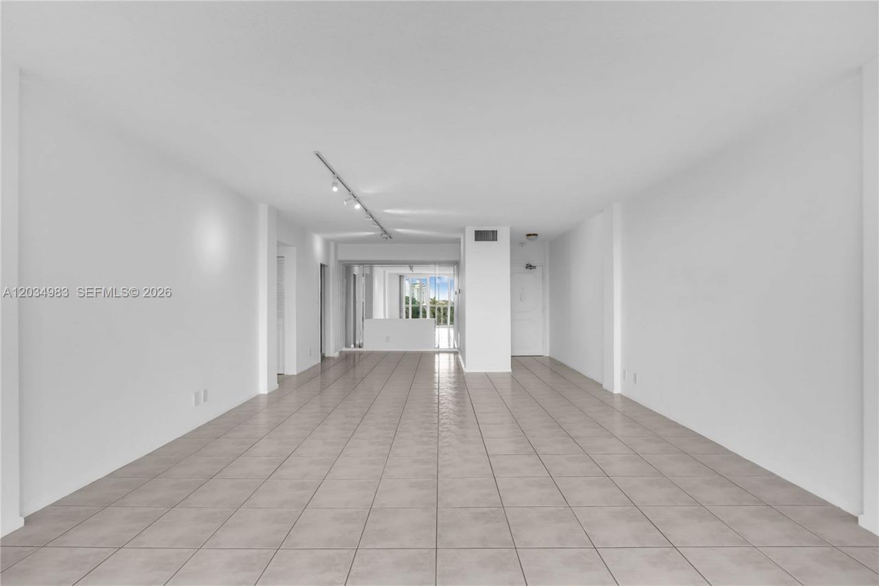 9381 E Bay Harbor Dr , Unit 504N, Bay Harbor Islands, FL 33154 Photo