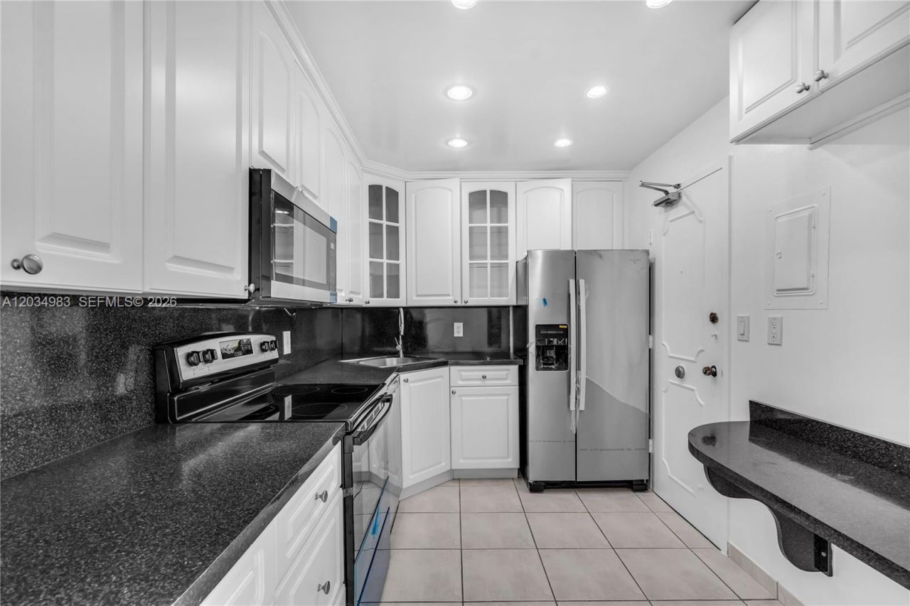 9381 E Bay Harbor Dr , Unit 504N, Bay Harbor Islands, FL 33154 Photo