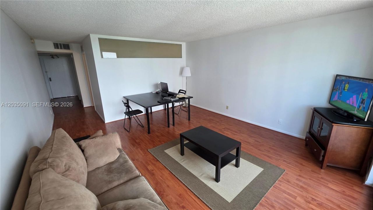 18151 NE 31 Ct, Unit 908, Aventura, FL 33160 Photo