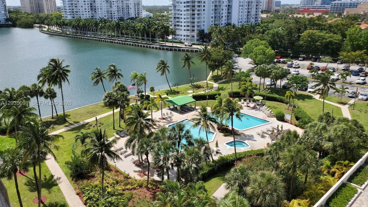 18151 NE 31 Ct, Unit 908, Aventura, FL 33160 Photo