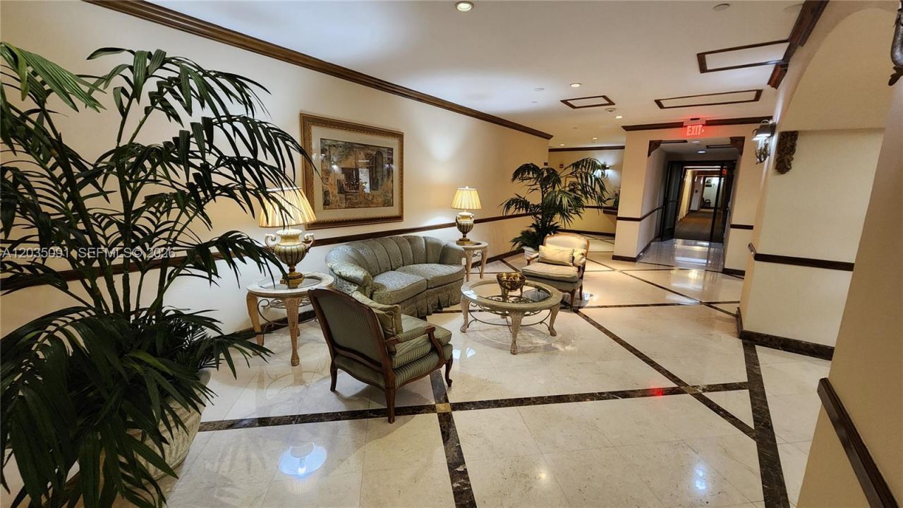 18151 NE 31 Ct, Unit 908, Aventura, FL 33160 Photo