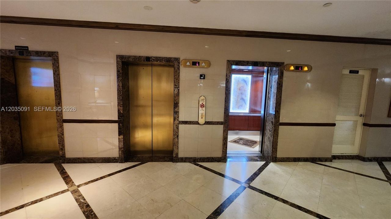 18151 NE 31 Ct, Unit 908, Aventura, FL 33160 Photo