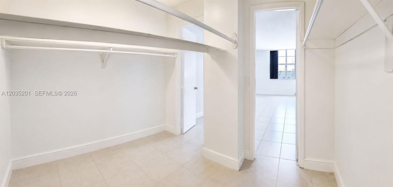 484 NW 165th St Rd, Unit A-109, Miami, FL 33169 Photo