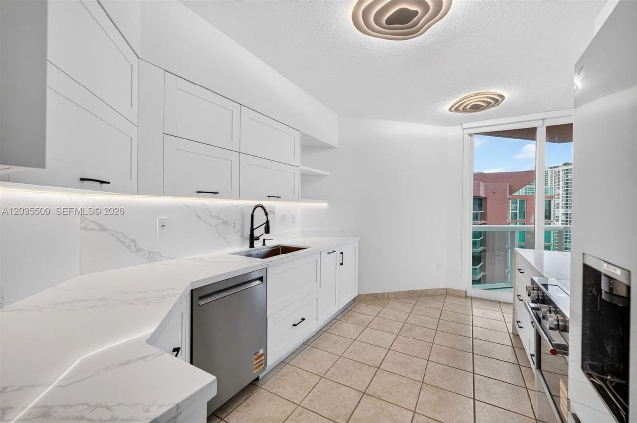 3370 Hidden Bay Dr, Unit 2107, Aventura, FL 33180 Photo