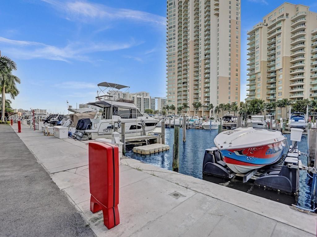 3370 Hidden Bay Dr , Unit 2107, Aventura, FL 33180 Photo