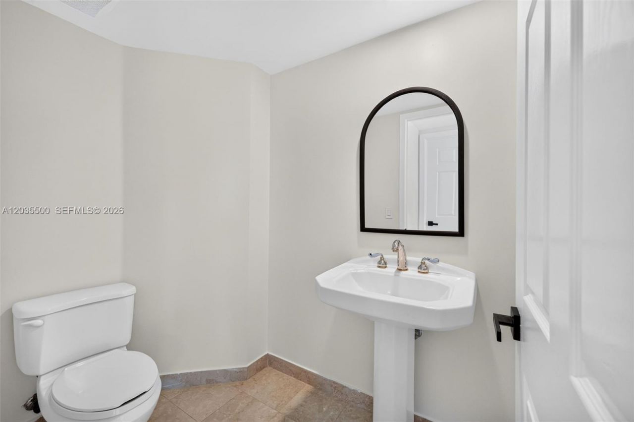 3370 Hidden Bay Dr, Unit 2107, Aventura, FL 33180 Photo