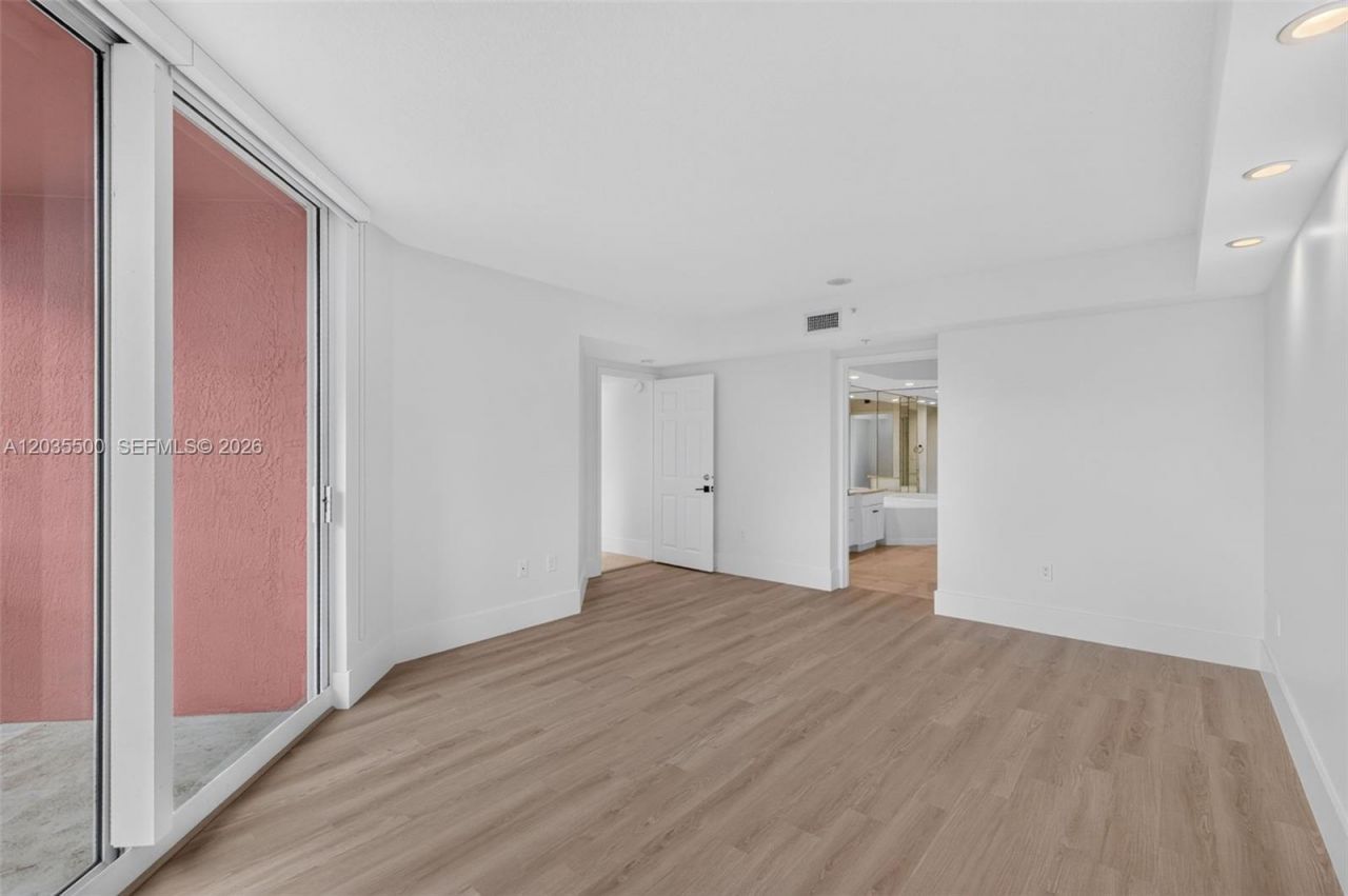 3370 Hidden Bay Dr, Unit 2107, Aventura, FL 33180 Photo