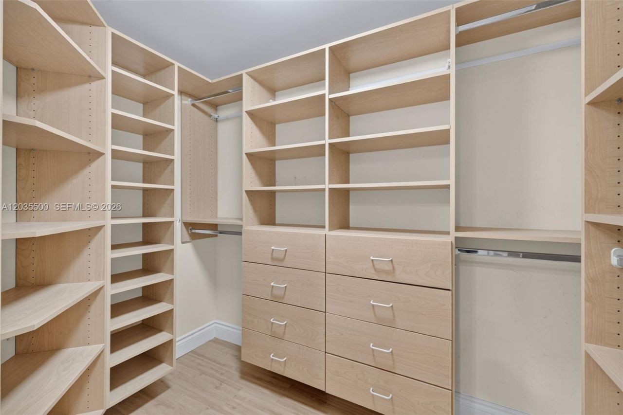 3370 Hidden Bay Dr, Unit 2107, Aventura, FL 33180 Photo