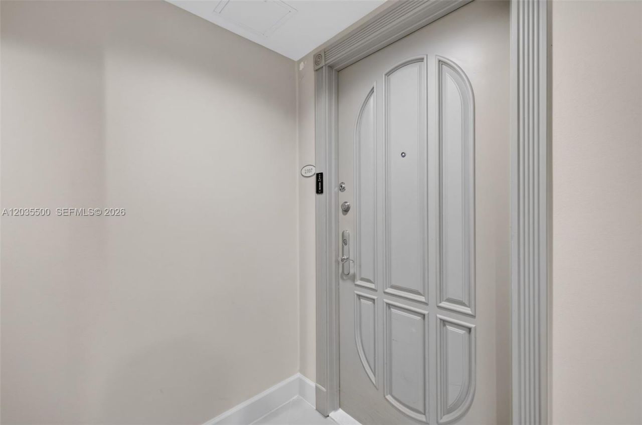 3370 Hidden Bay Dr, Unit 2107, Aventura, FL 33180 Photo