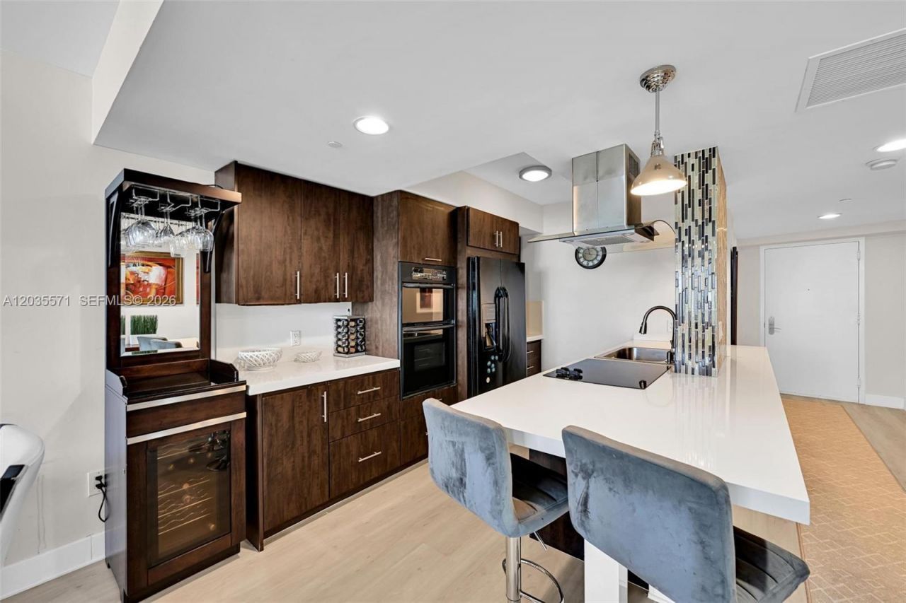 1850 S Ocean Dr , Unit 1907, Hallandale Beach, FL 33009 Photo