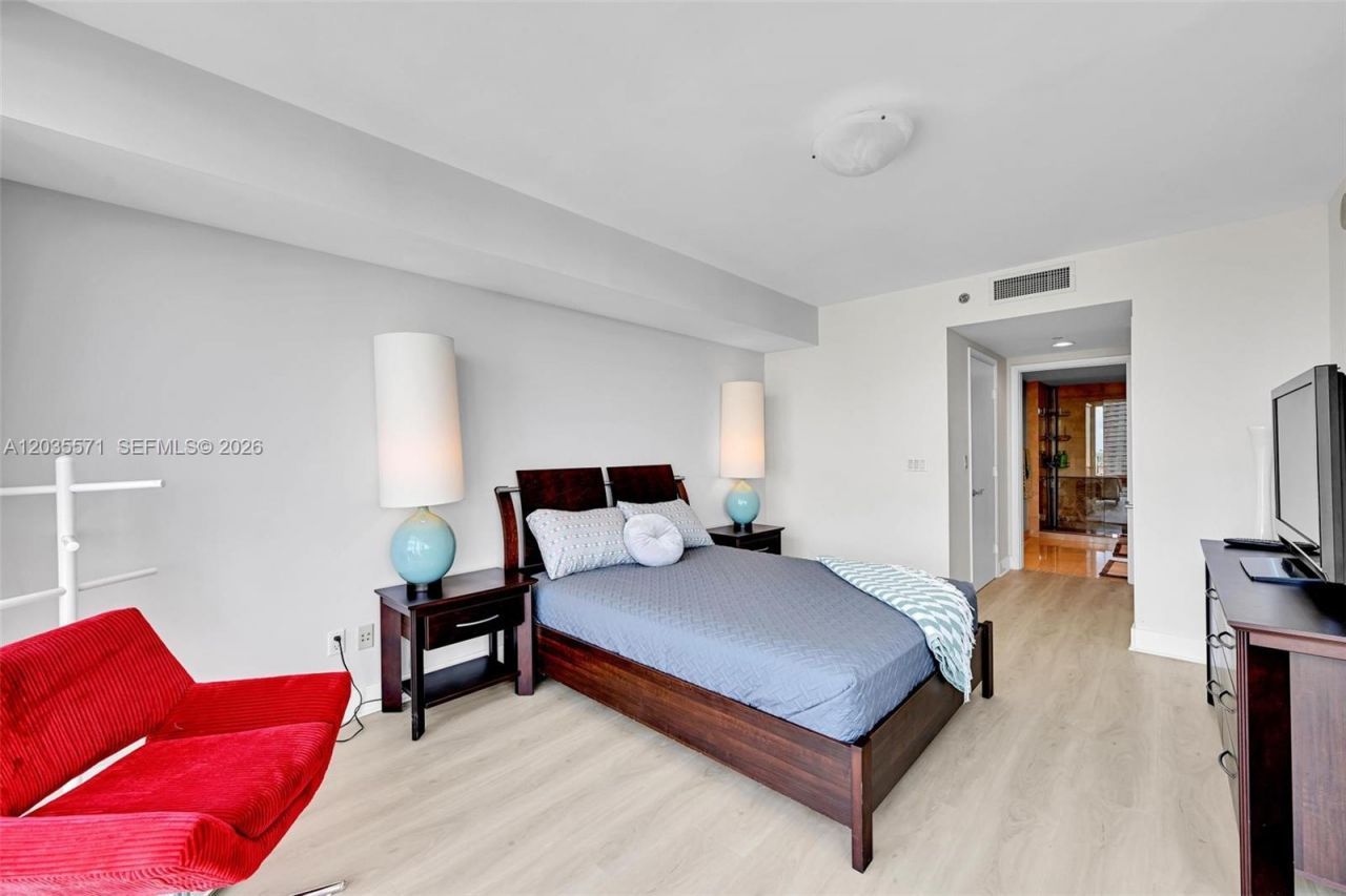 1850 S Ocean Dr , Unit 1907, Hallandale Beach, FL 33009 Photo