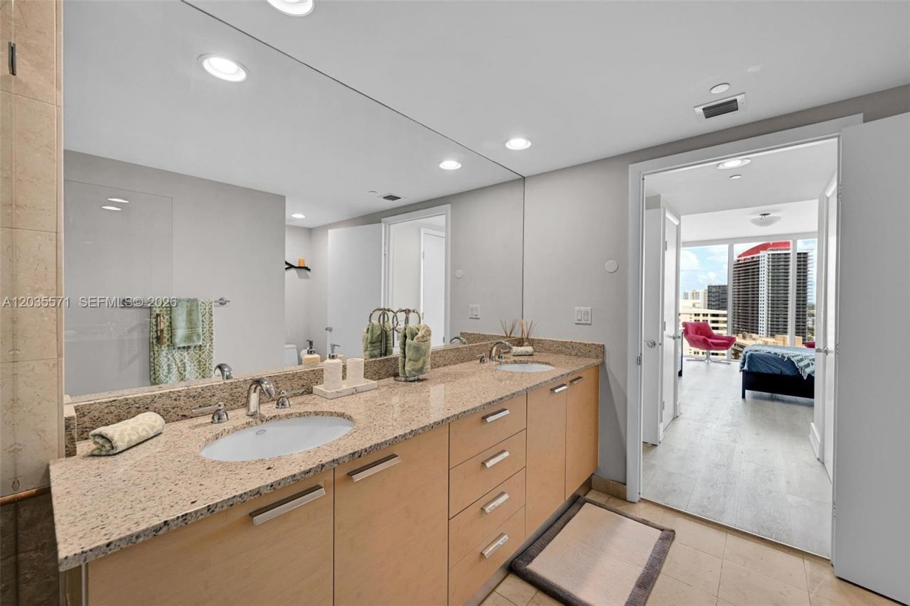 1850 S Ocean Dr , Unit 1907, Hallandale Beach, FL 33009 Photo