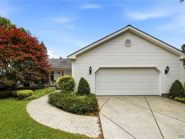 7305 Hickory Drive, Hamburg, NY 14075