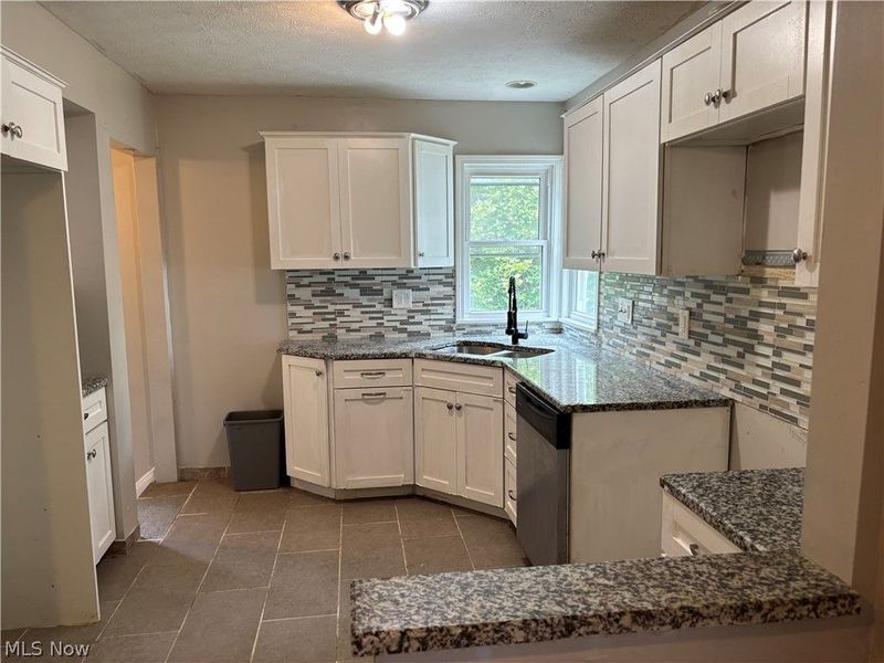 1819 Maywood Road , South Euclid, OH 44121 Photo 2