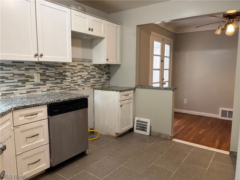 1819 Maywood Road , South Euclid, OH 44121 Photo 3