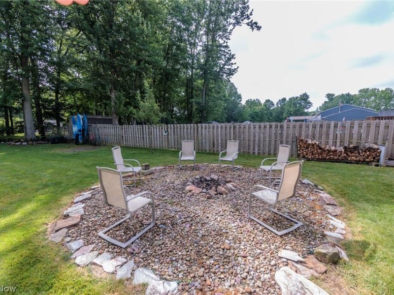 8543 Greenbriar Drive , Olmsted Township, OH 44138 Photo 19