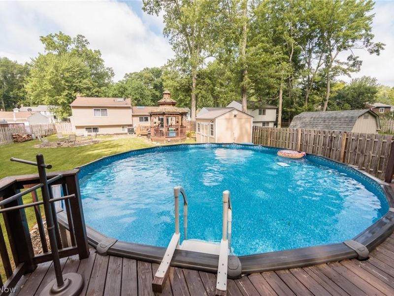 8543 Greenbriar Drive , Olmsted Township, OH 44138 Photo 21