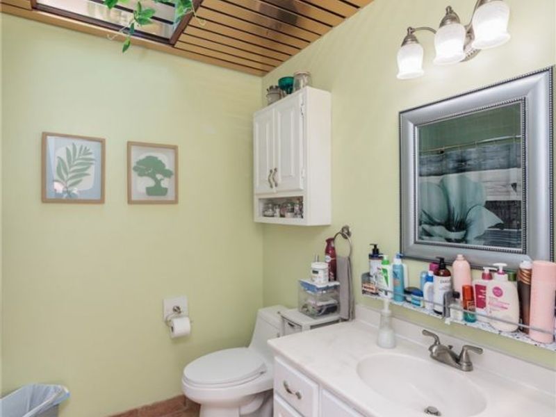 8543 Greenbriar Drive , Olmsted Township, OH 44138 Photo 8
