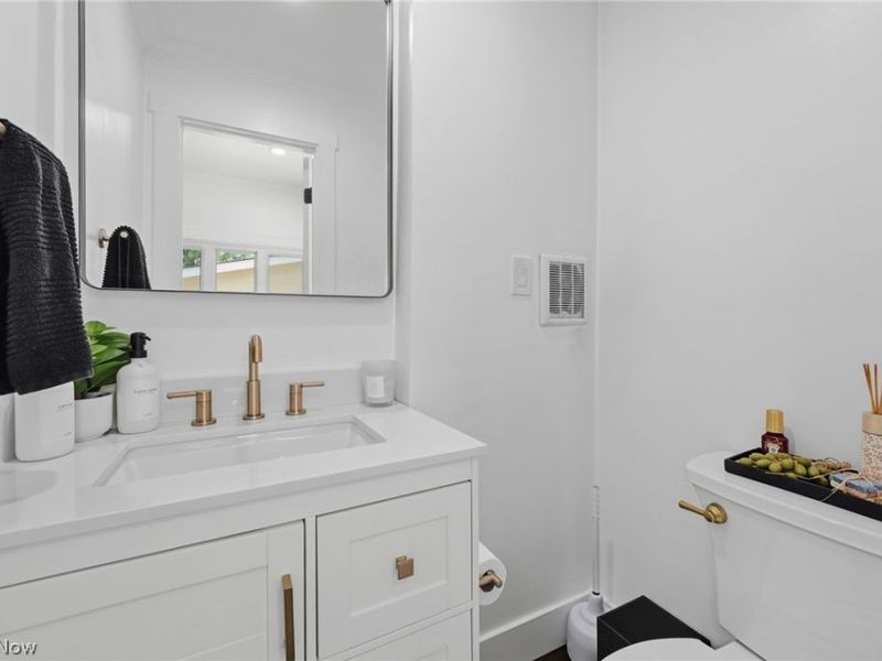 8562 Essex Avenue NW, North Canton, OH 44720 Photo 7