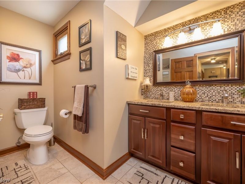 5581 Kingwood Lane, Girard, OH 44420 Photo 27