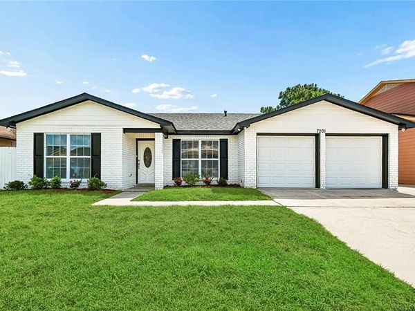 7201 PINEBROOK Drive , New Orleans, LA 70128