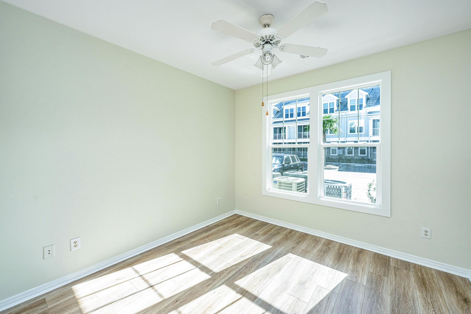 130 River Landing Drive Photo 16