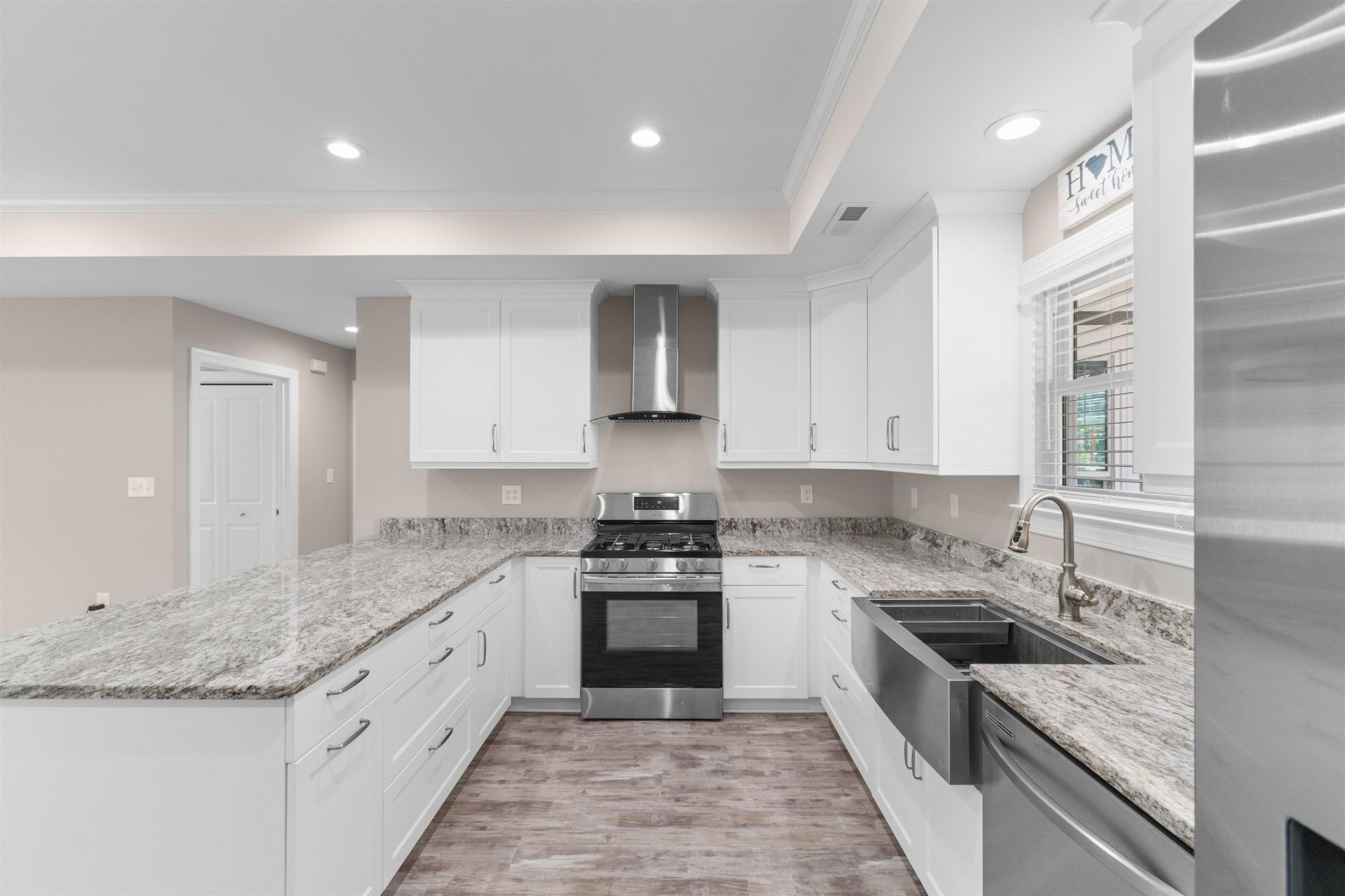 2628 Beaty St.  Photo 10