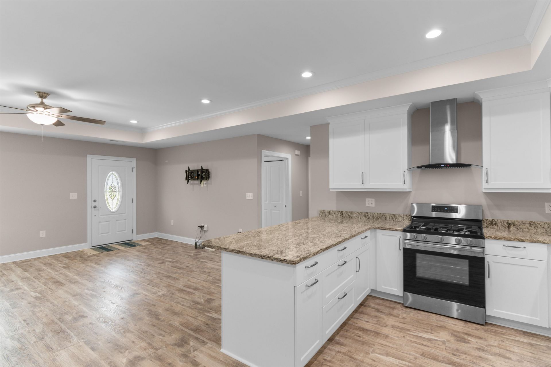 2628 Beaty St.  Photo 11