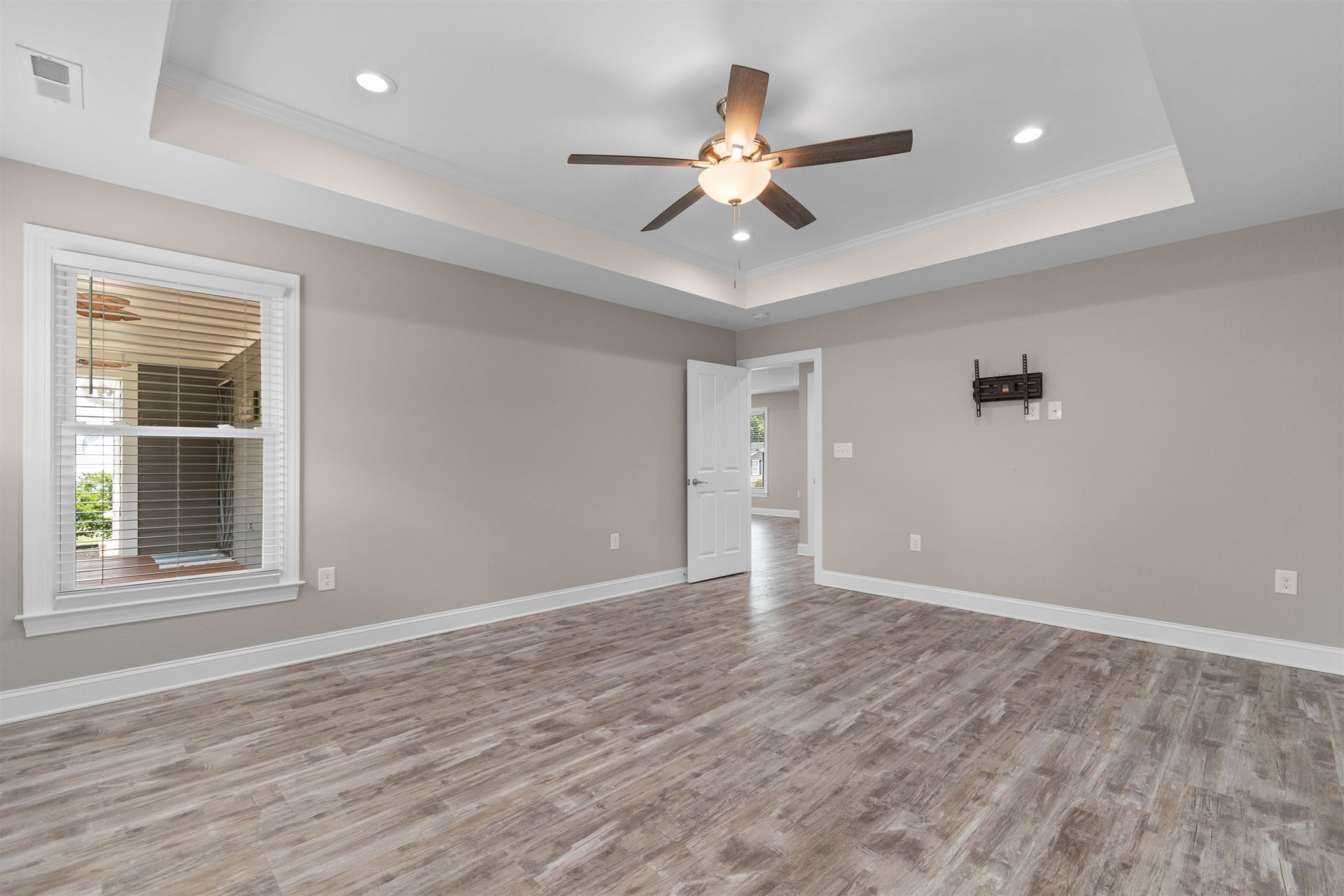 2628 Beaty St.  Photo 15