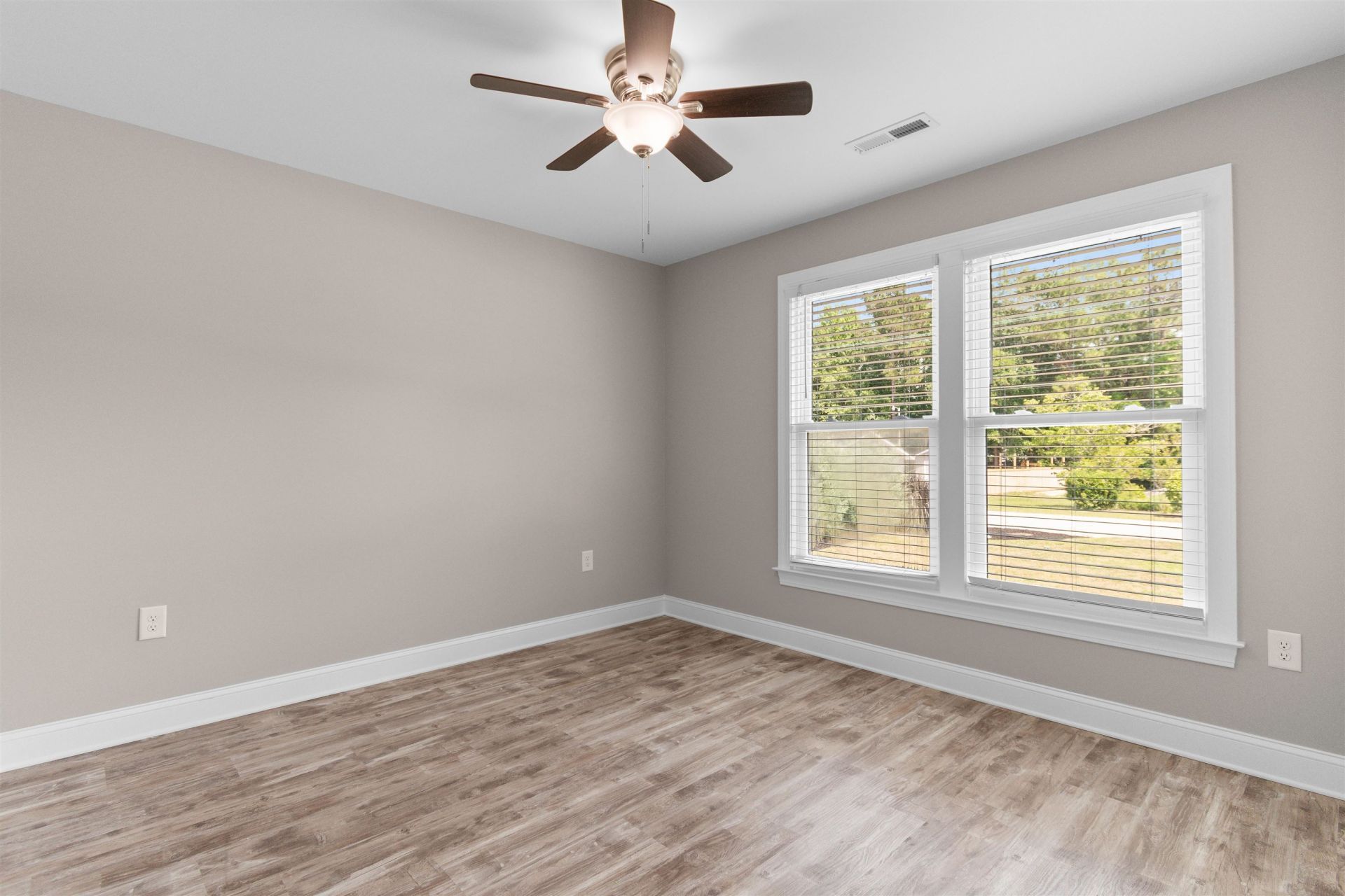 2628 Beaty St.  Photo 20