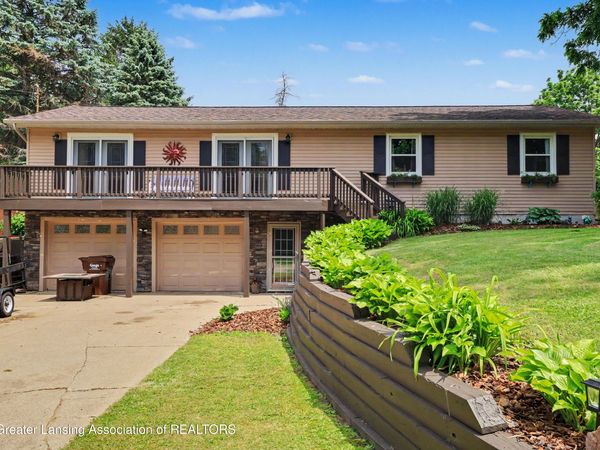 13337 Tucker Drive, DeWitt, MI 48820