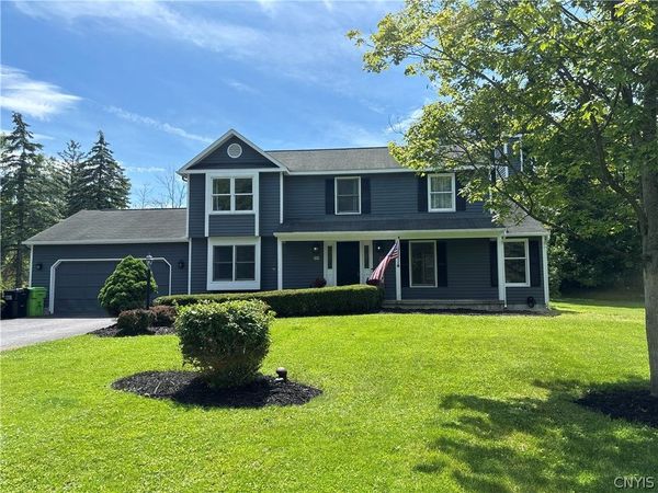 7888 E Ridge Pointe Drive, Fayetteville, NY 13066