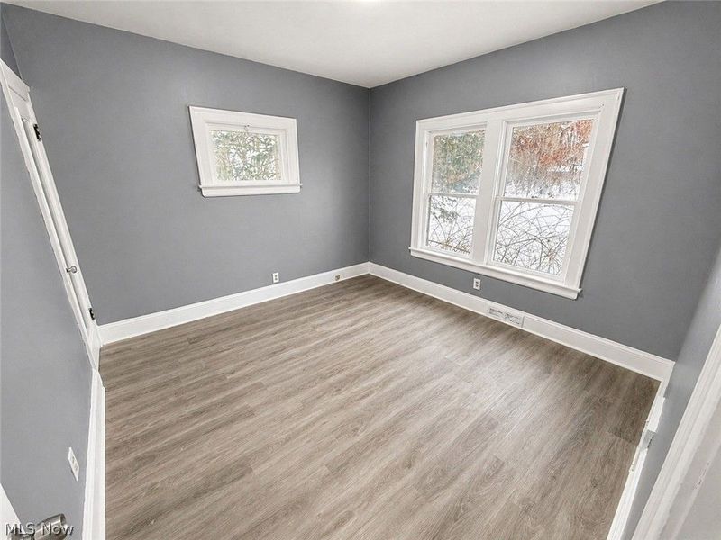 908 Work Drive , Akron, OH 44320 Photo 7