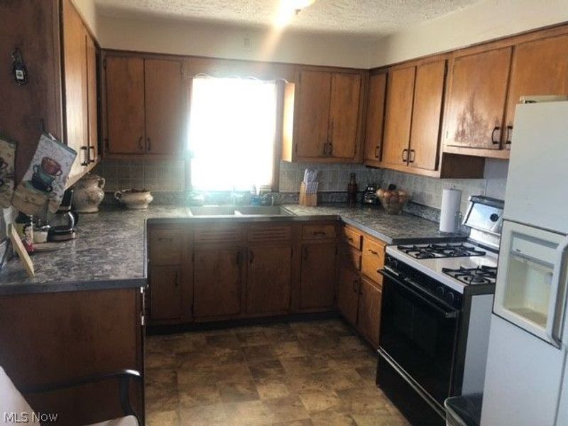 7002 Flowerdale Avenue, Cleveland, OH 44144 Photo 4