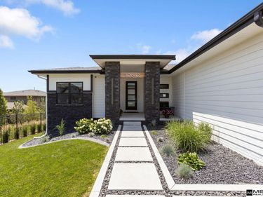 10642 S 188th Avenue, Omaha, NE 68136