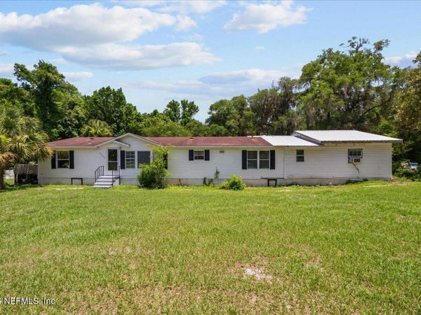 4065 SILVER LAKE Drive, Palatka, FL 32177