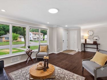 1607 Clarence Street, Saint Paul, MN 55106