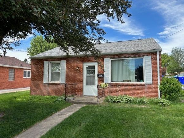 628 E Division Street , Kewanee, IL 61443