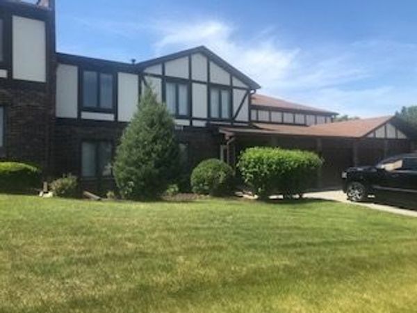 9815 W Creek Road , Unit B1, Palos Park, IL 60464