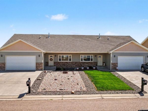 1080 Viewridge Road, Bennett, CO 80102
