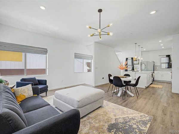 15194 W 69th Avenue, Arvada, CO 80007