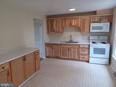 222 E WHITLOCK AVENUE , WINCHESTER, VA 22601