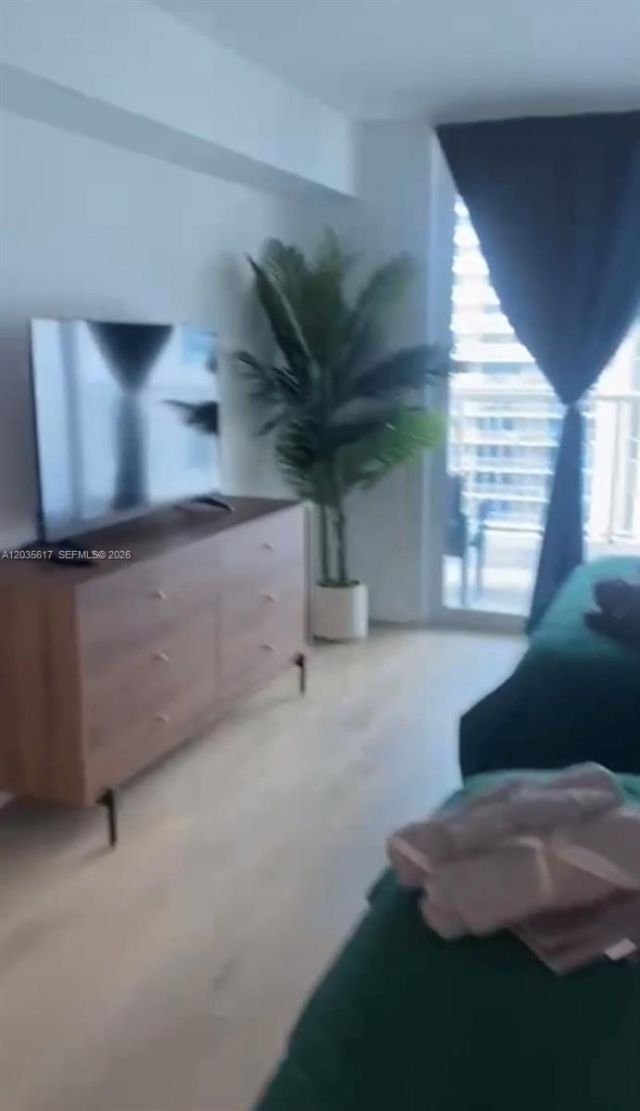 1200 Brickell Bay Dr, Unit 3318, Miami, FL 33131 Photo