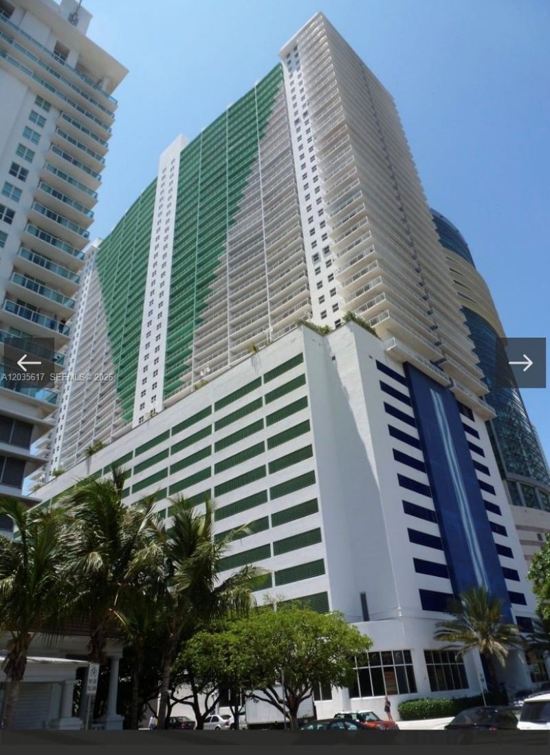 1200 Brickell Bay Dr, Unit 3318, Miami, FL 33131 Photo