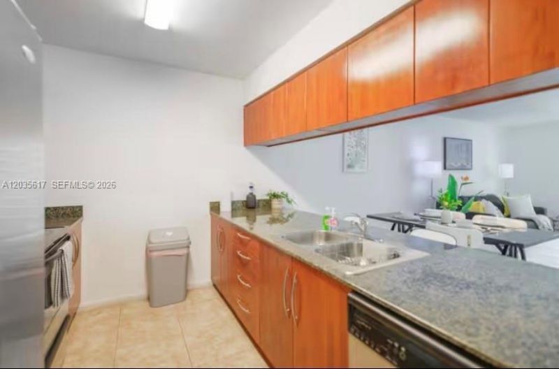 1200 Brickell Bay Dr, Unit 3318, Miami, FL 33131 Photo